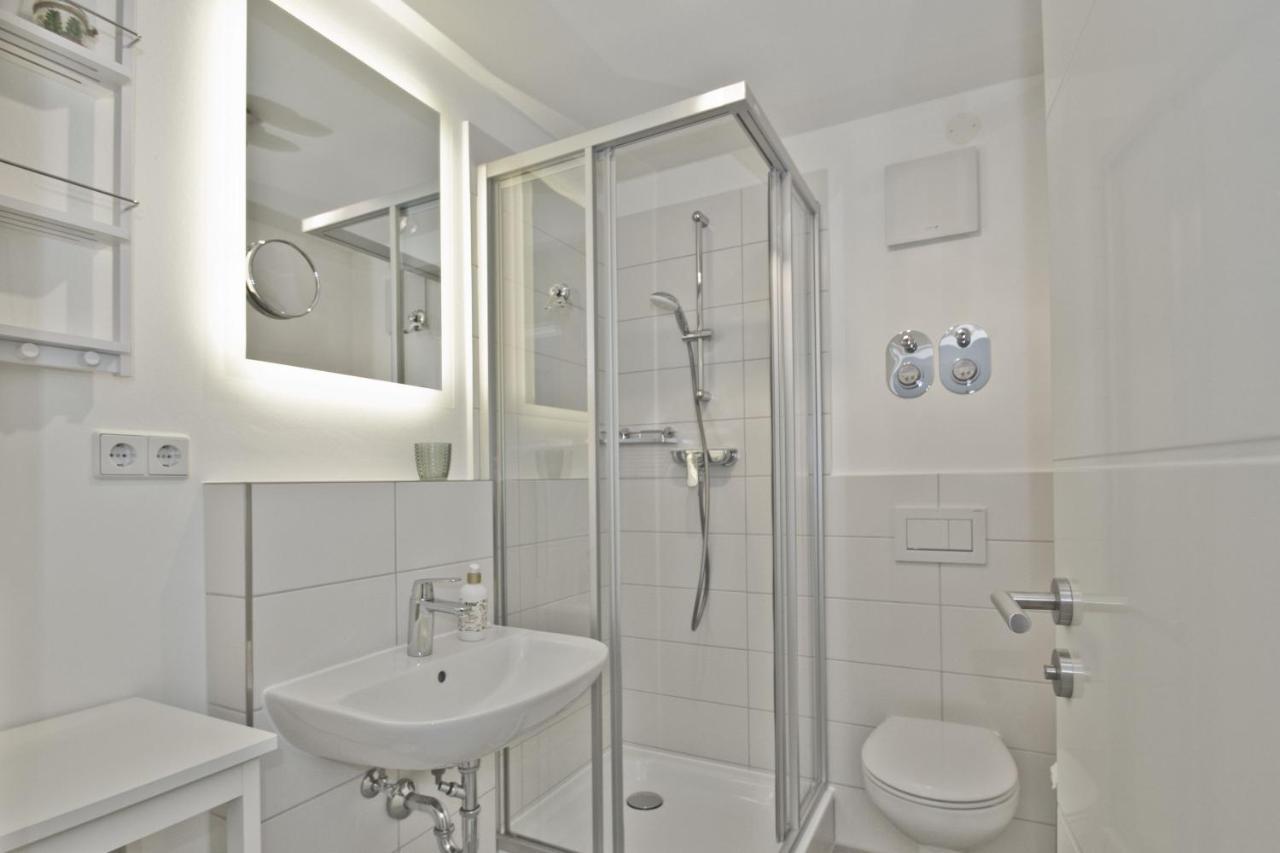 Moderne Ferienwohnung Mit Balkon, Meerblick - Ferienresidenz Zwei Boddenfewo 1-3 Lietzow 外观 照片